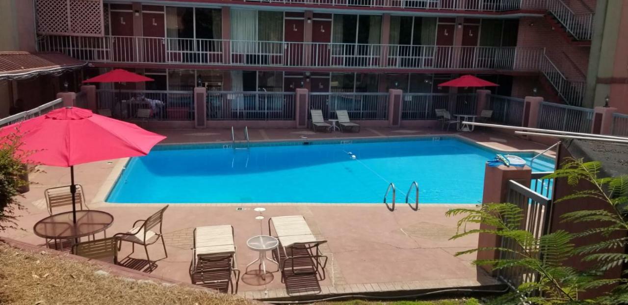 Budgetel Inn And Suites Birmingham Dış mekan fotoğraf